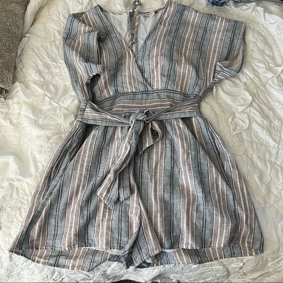 “FREE PEOPLE” AE ROMPER - Picture 1 of 3